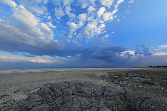 Kubu Island - Delta Okavango - Sua Pan