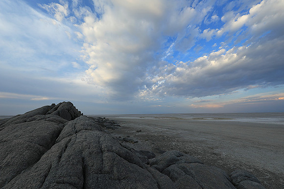 Kubu Island - Delta Okavango - Sua Pan