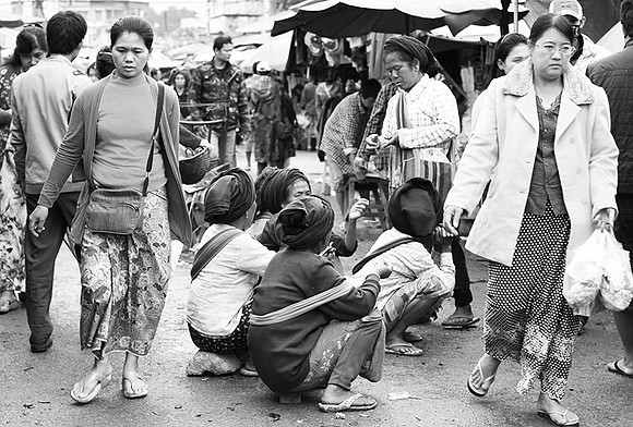 Street market - Kengtung
