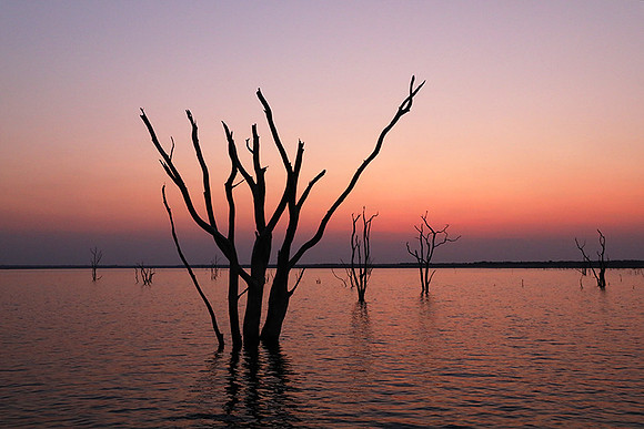Sunset - lake Kariba - Matusadona NP