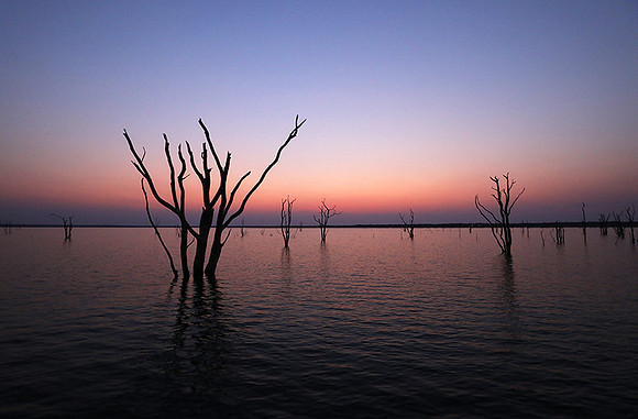 Sunset - lake Kariba - Matusadona NP