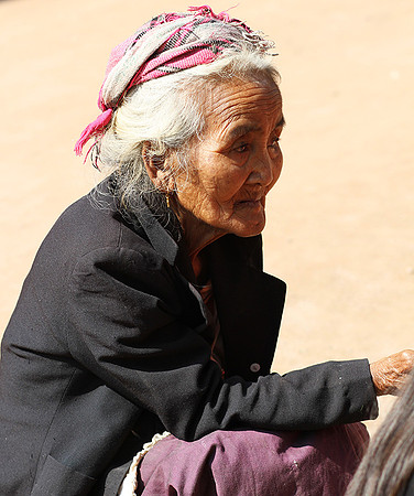 Kamu ethnic group at Muang La