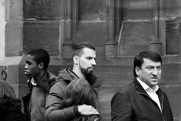 France : queuing in front of the cathedral