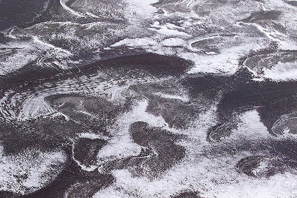Helicopter flight ove Makgadikgadi salt pan