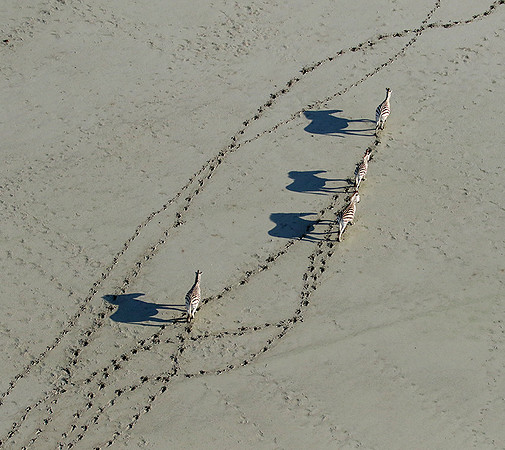 Helicopter flight over Sua Pan