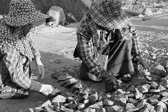 Building a road near Kengtung
