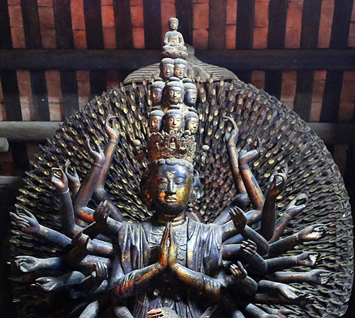 Vietnam - pagoda But Thap