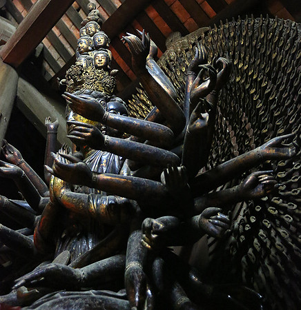 Vietnam - pagoda But Thap